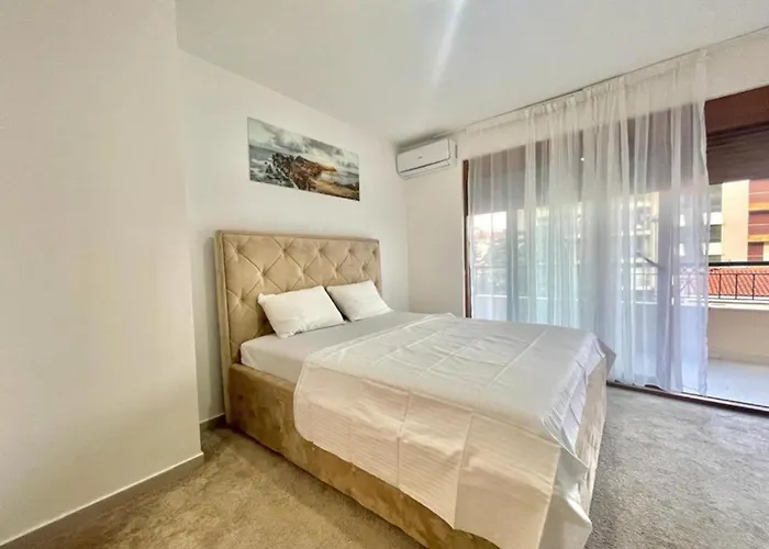 Redondo Apartments Budva