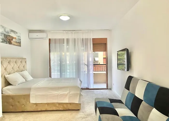 Redondo Apartments Budva